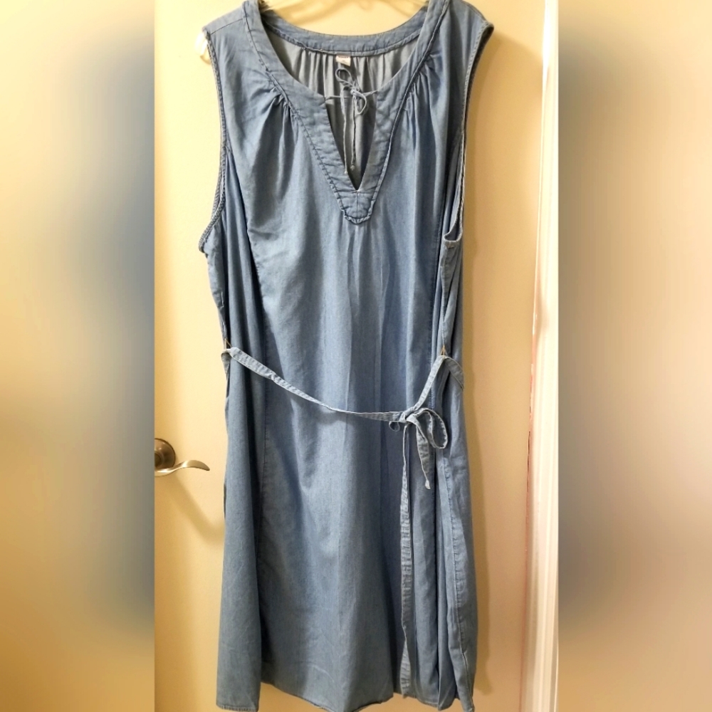 Old Navy Sleeveless Chambray Dress 4x